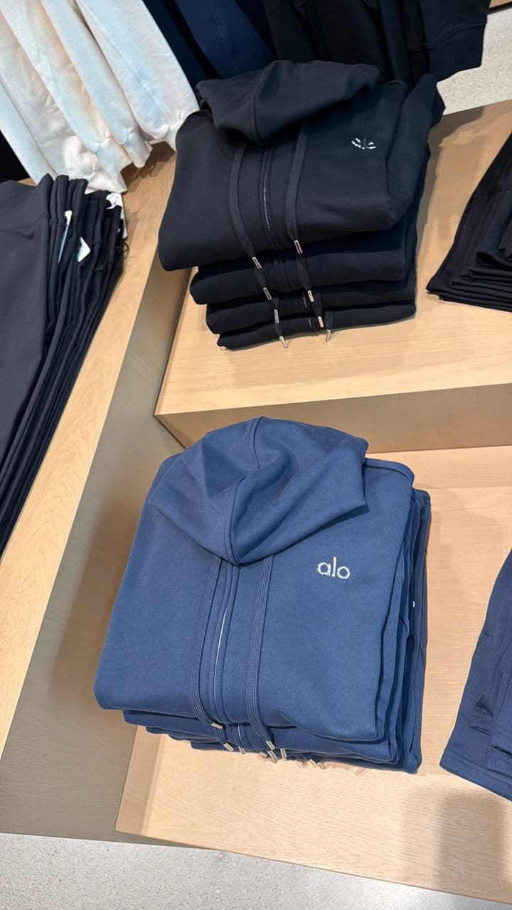 Chaquetas con capucha Alo