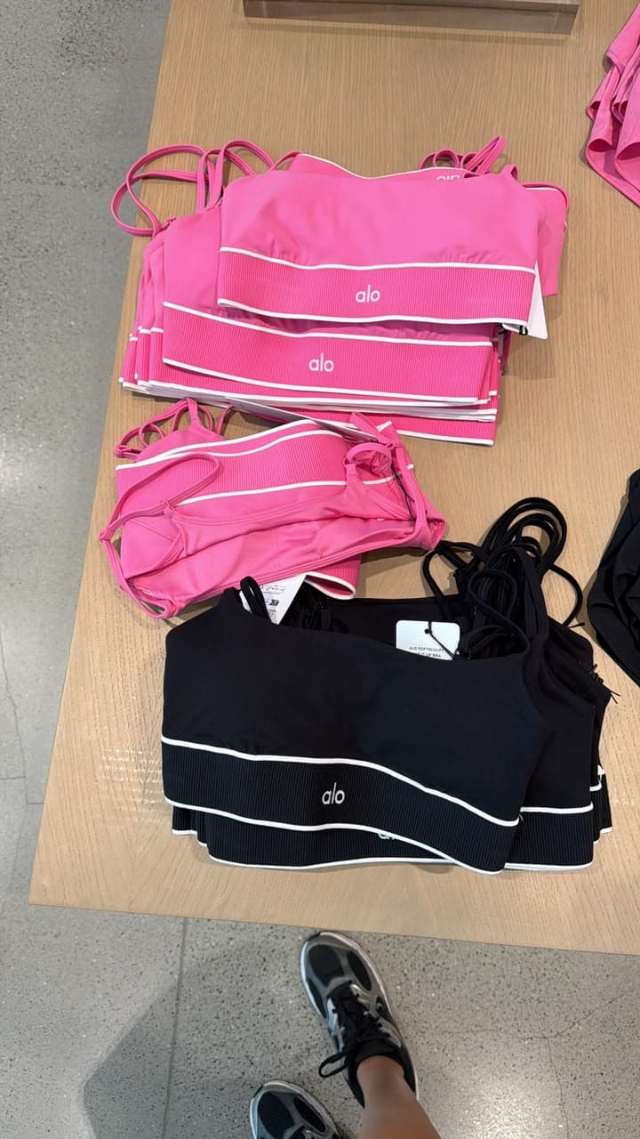 Tops deportivos Alo