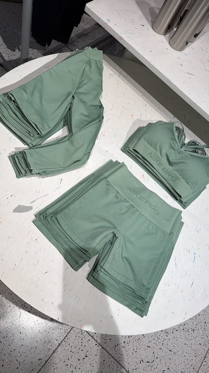 Conjuntos deportivos Nike Pro