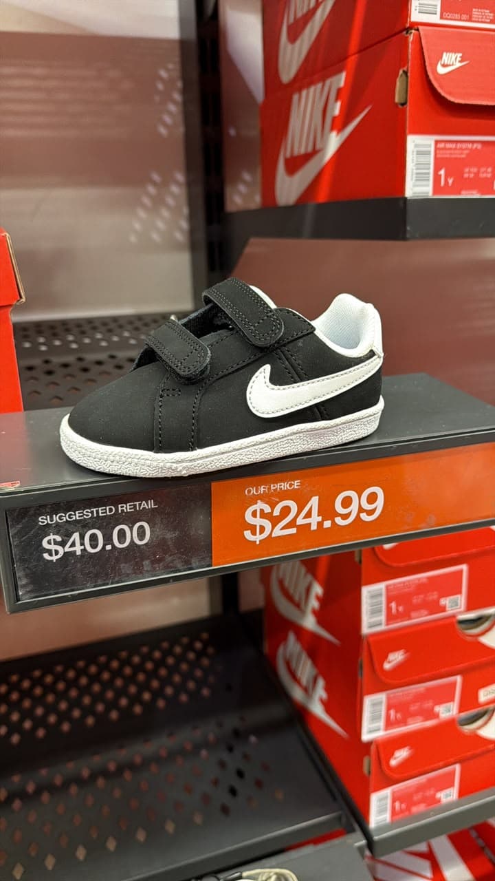 Zapatillas Nike para bebé con velcro
