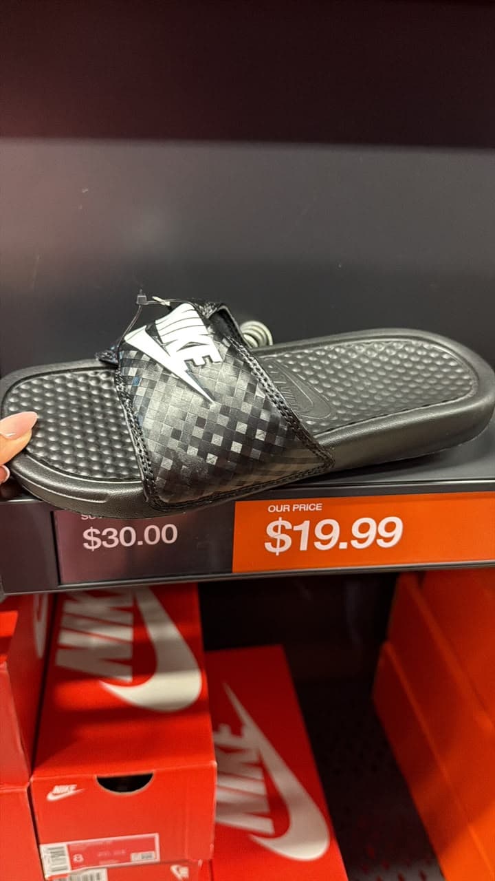 Sandalias Nike Benassi negras
