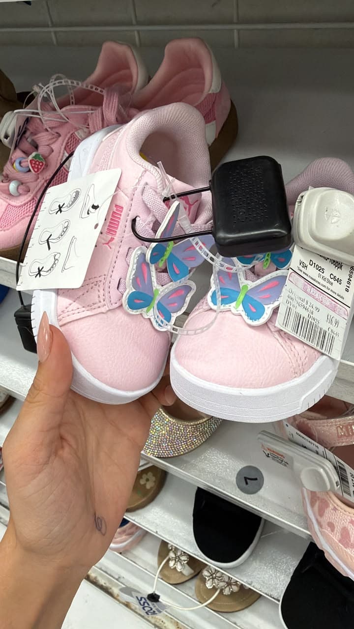 Zapatillas Puma rosadas para niña