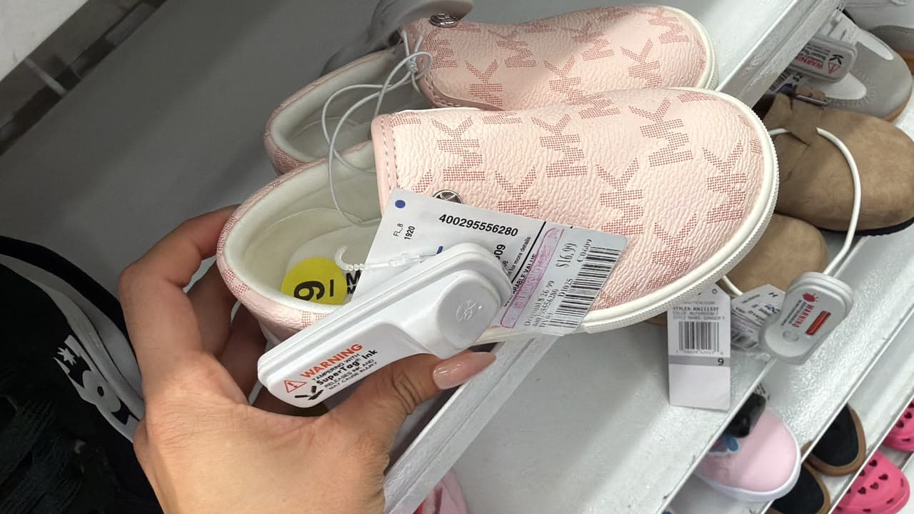 Zapatillas slip-on rosadas para niña