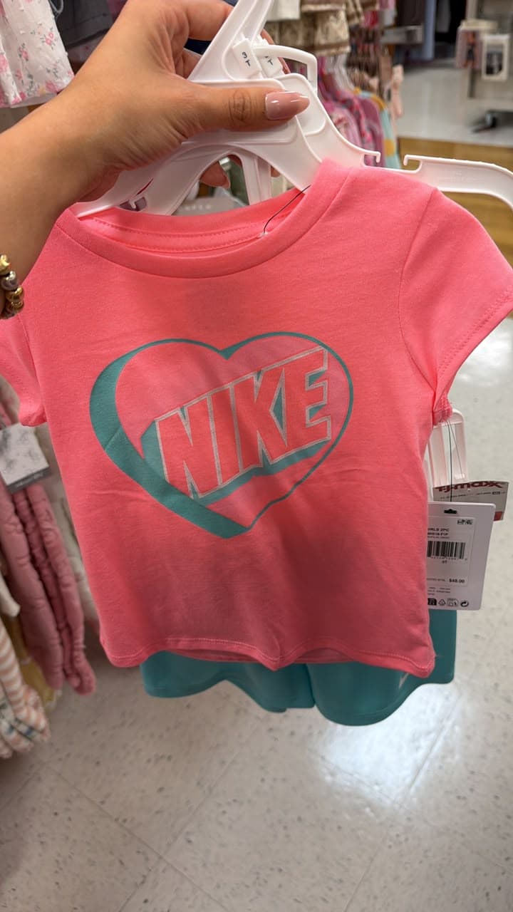 Conjunto Nike niña remera y short